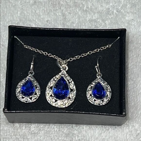 COPY - Elegant Silver and Blue Jewelry Set - Picture 1 of 3